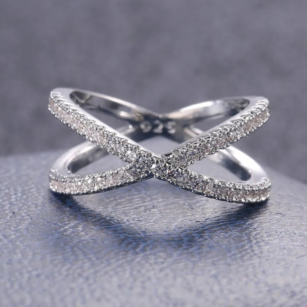 Beautiful Cross Over Ring